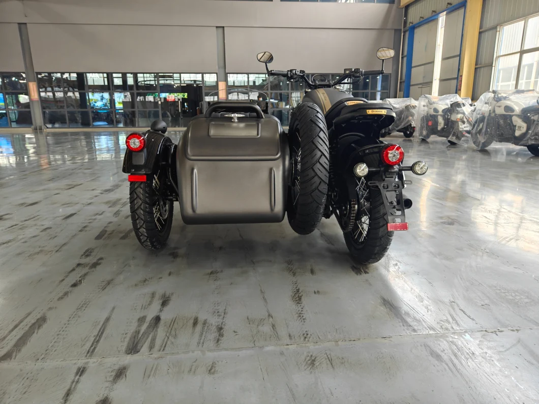 EEC/ECE &quot;Changjiang&quot; 700cc Twin-Cylinder Water-Cooled Engine Right Rudder Side Tricycle/Left Sidecar Sidecar