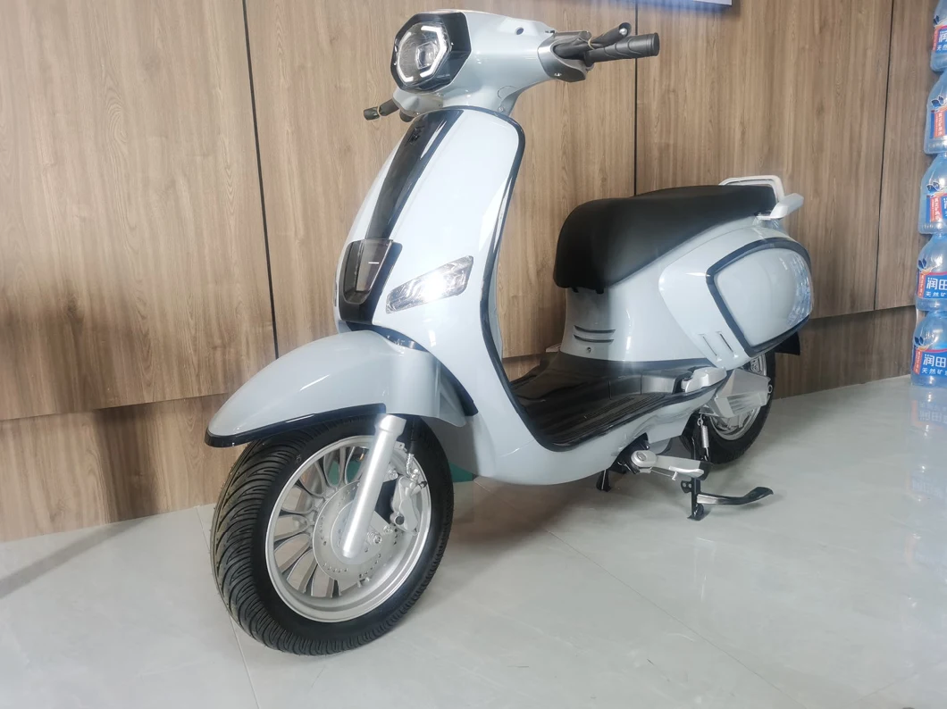 2022 Hot Selling Electric Scooter 1000W 60V Vespa CKD Electric Motorcycle for Adult